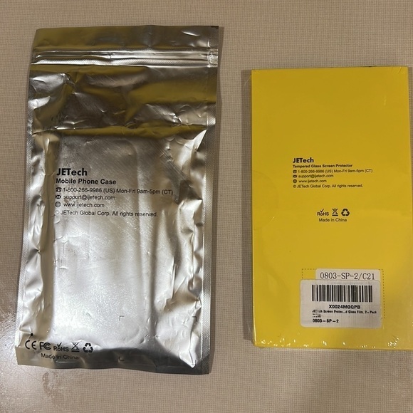 Screen protector 2 included and case for IPHONE 6s/6 - Picture 2 of 2